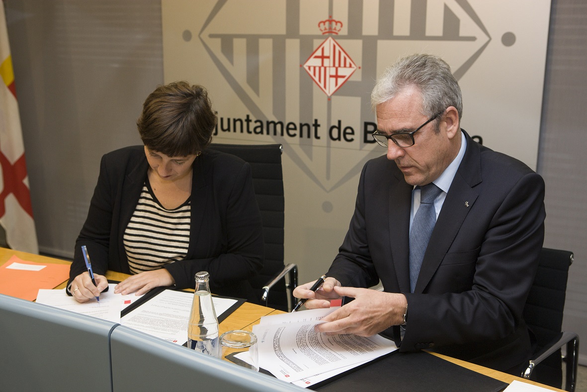 signatura-conveni-Ajuntament-COFB (2)
