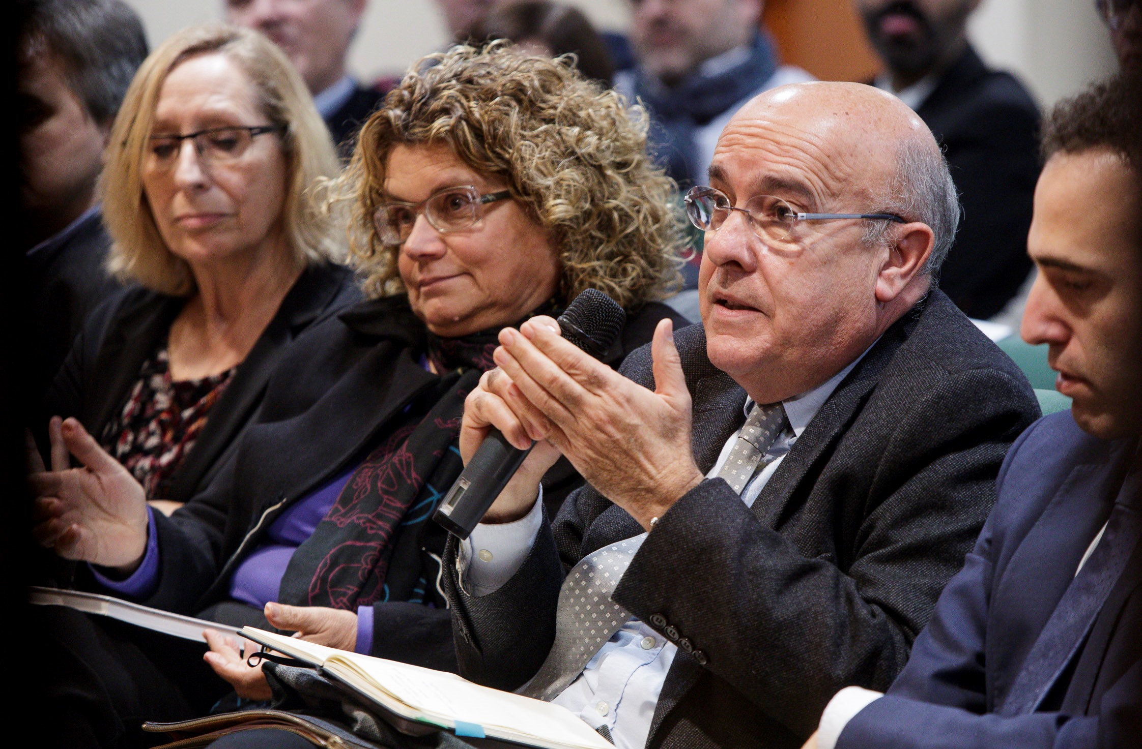 Els exconsellers de Salut de la Generalitat de Catalunya, Marina Geli i Boi Ruiz, van assistir a la presentació. 
