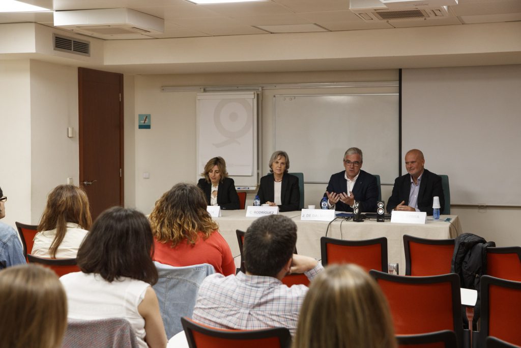 D'esquerra a dreta: Mònica Gallach, Cristina Rodríguez, Jordi de Dalmases i Joan Carles Serra.