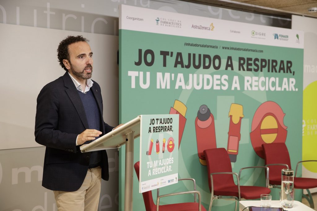 El president del COFB, Jordi Casas, durant la presentació institucional de la campanya "Jo t'ajudo a respirar, tu m'ajudes a reciclar". 